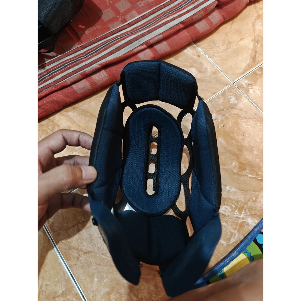 Crowpad Arai jadul (kurang paham type)