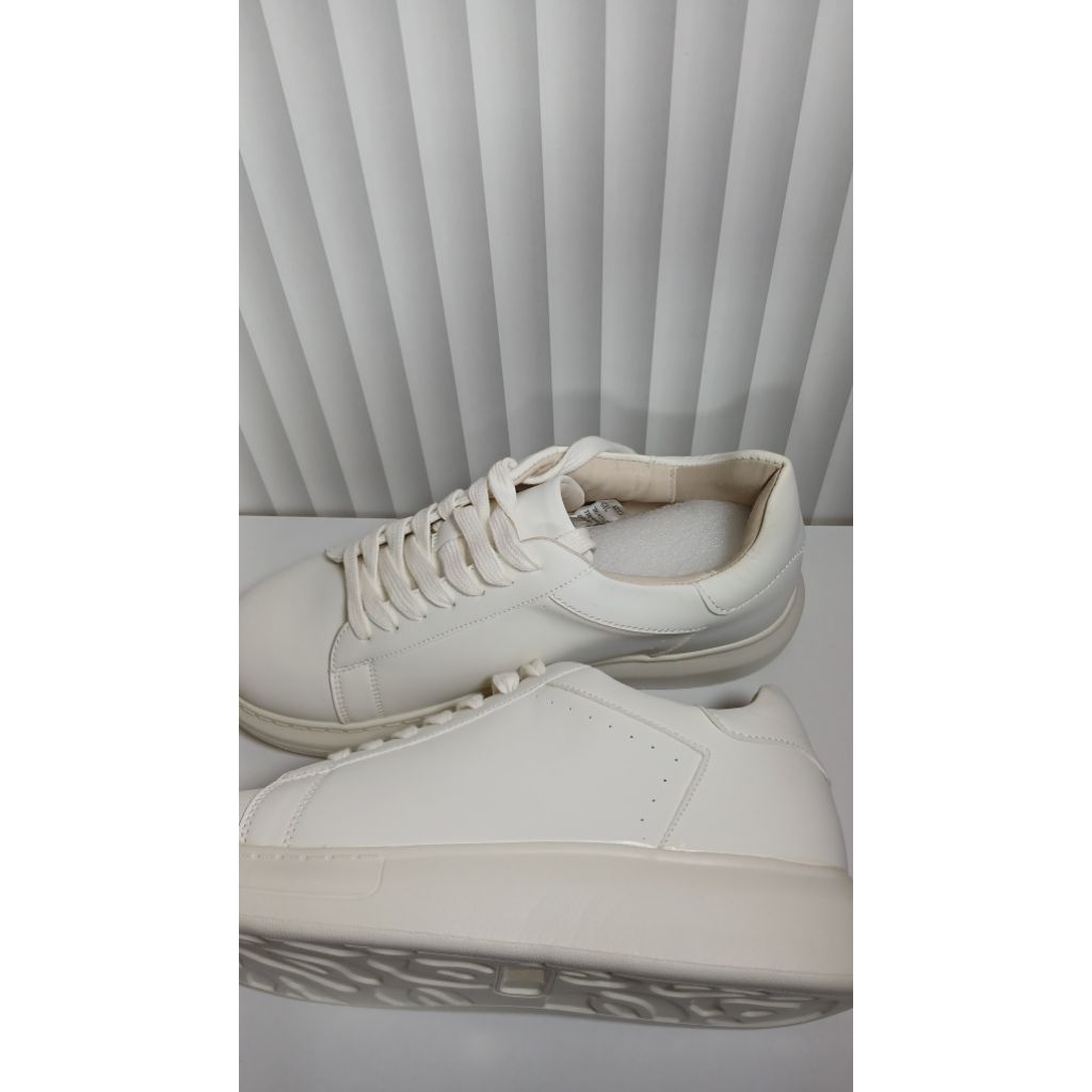 sepatu pria bostanten