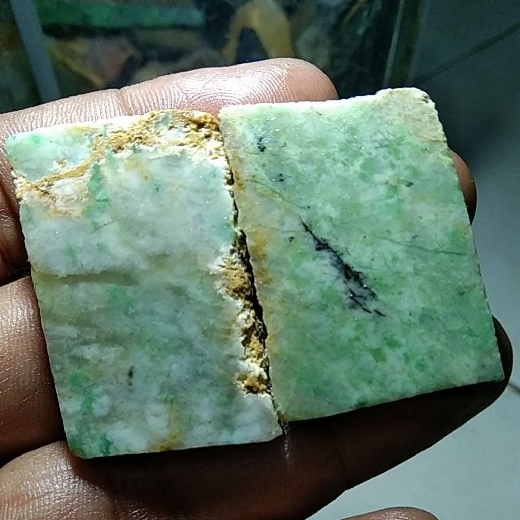 BATU IDOCRASE KUMBANG JATI