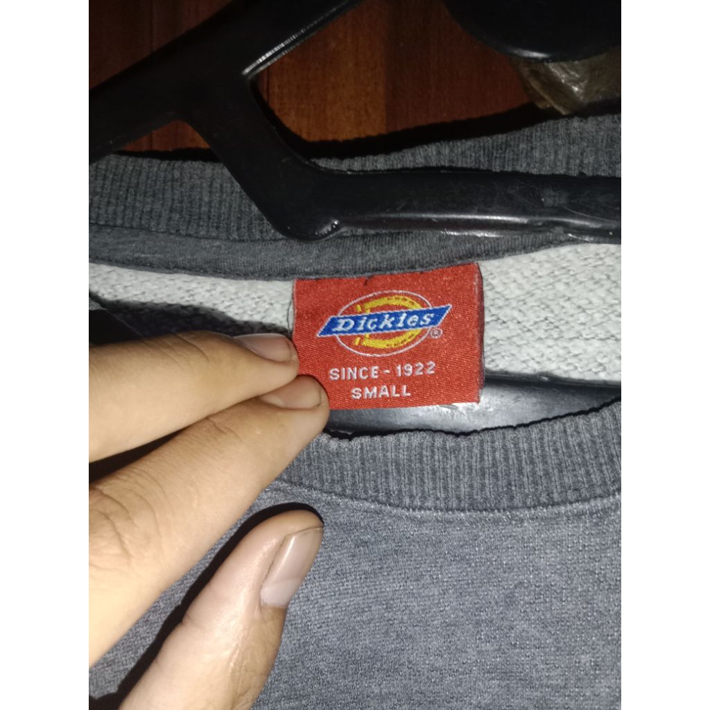 crewneck dickies