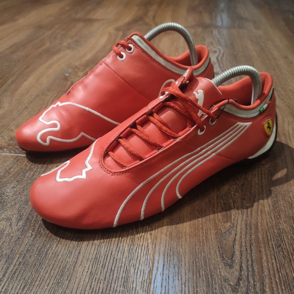 (Preloved) Puma Ferrari Sz 40.5/26cm