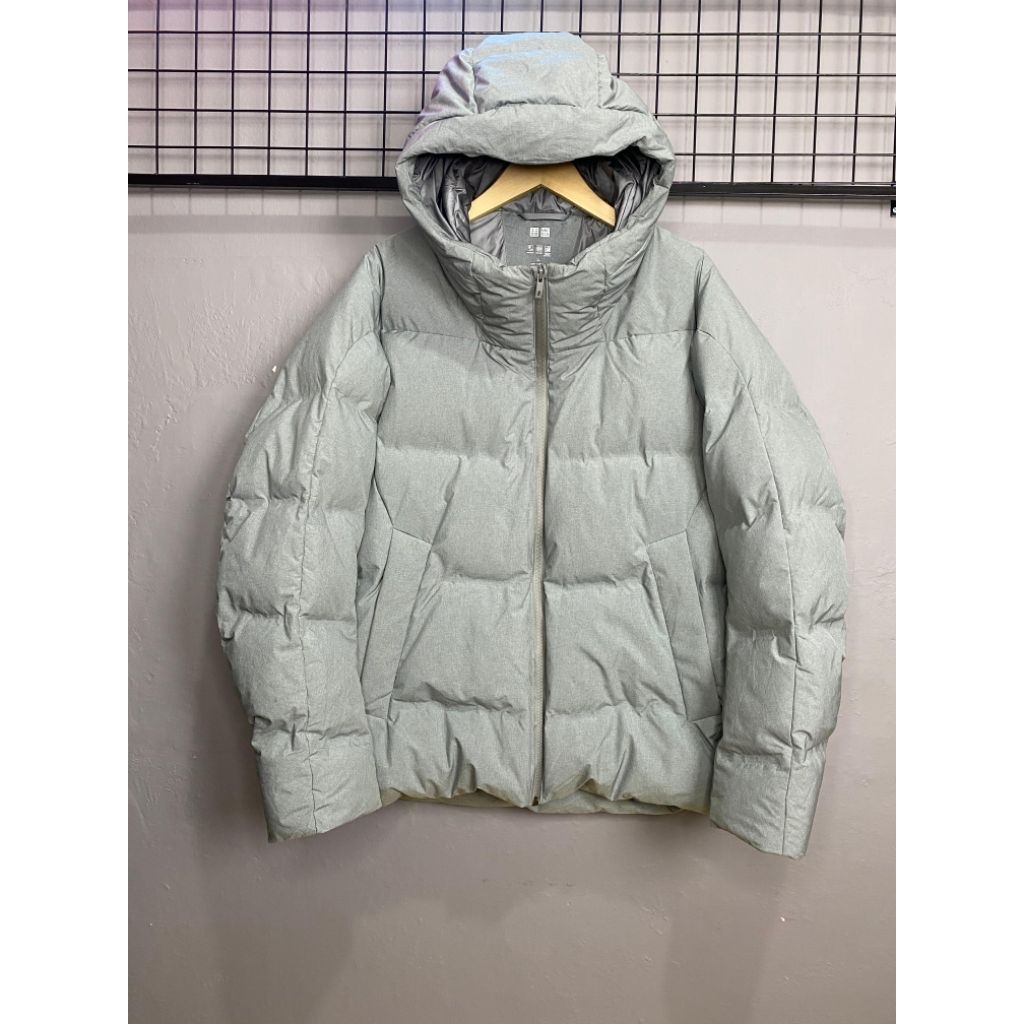 UNIQLO SEAMLESS 3D CUT DOWN JAKET BULU ANGSA