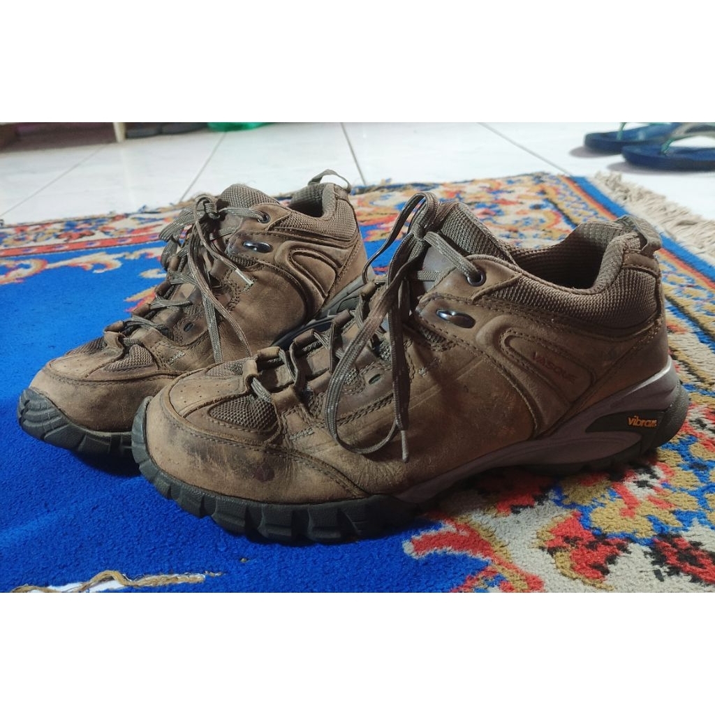 SEPATU GUNUNG HIKING VASQUE MANTRA SOLE VIBRAM 45 CM
