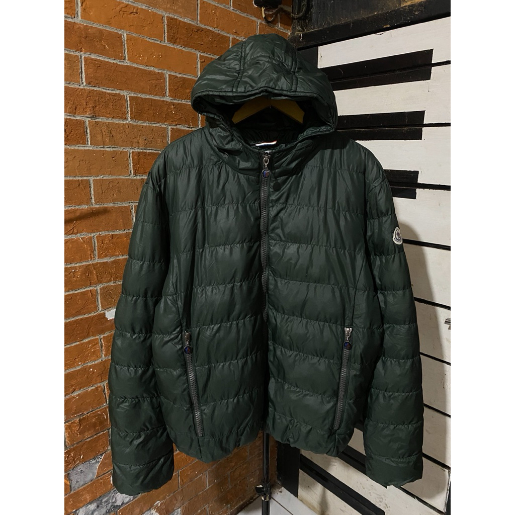 jaket puffer moncler