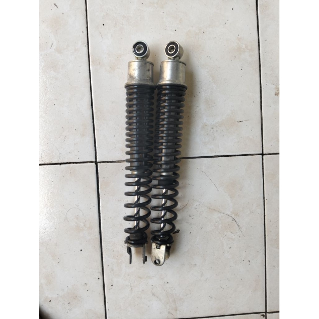 shock Belakang pcx 150 original copotan. shockbreaker belakang pcx 150 asli second