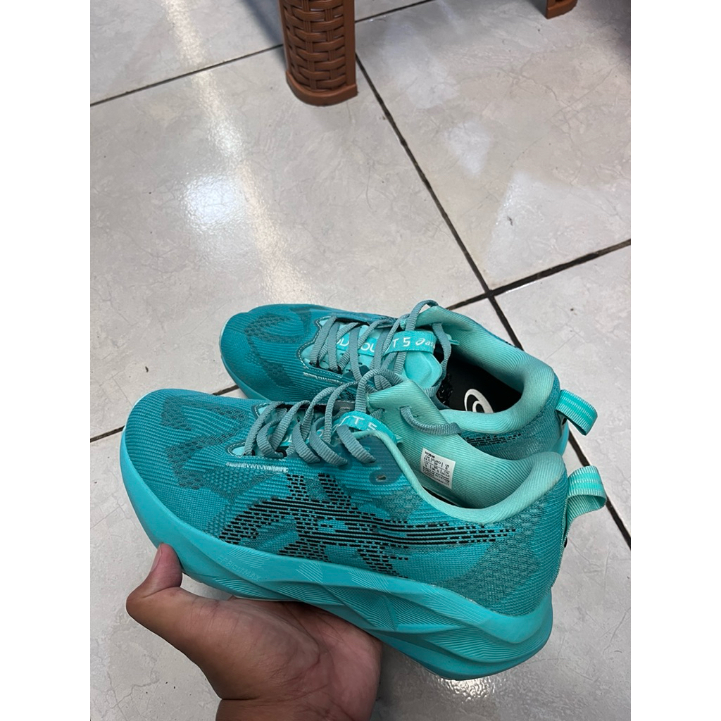 Asics Novablast 5