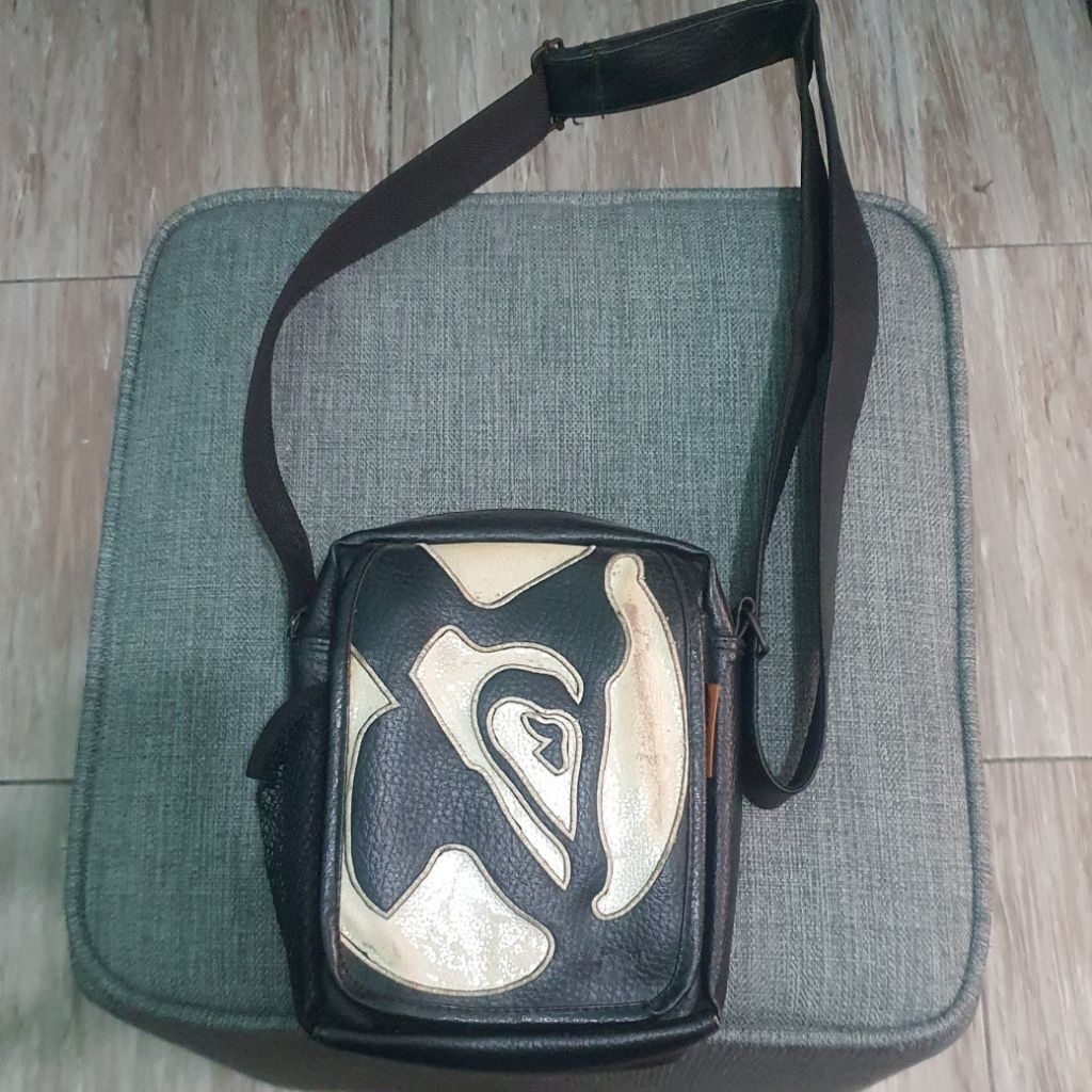 Tas Sling Back Quiksilver Vintage