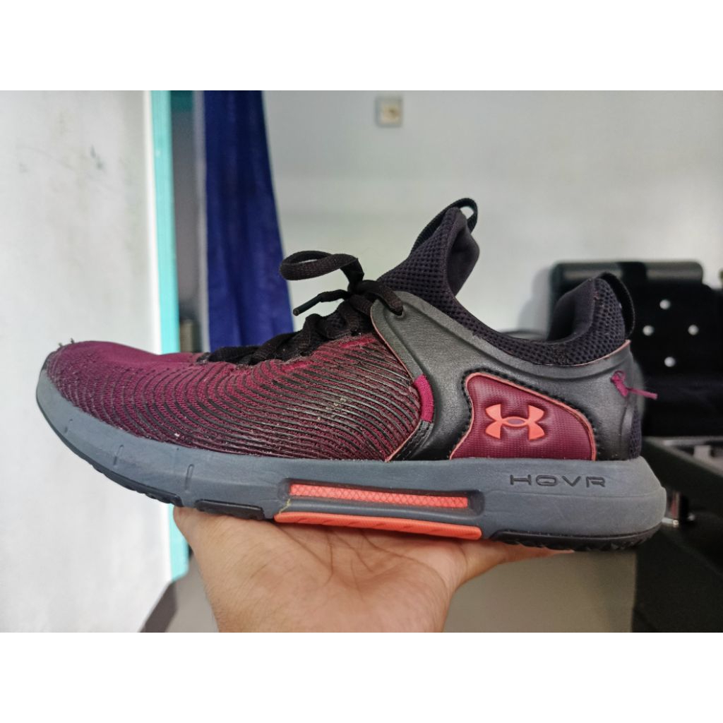 Sepatu Under Armour Second