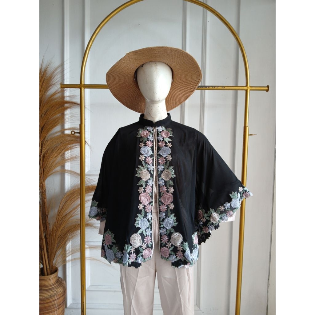 Outer Wanita Panjang, Motif Bunga, Vindra Dflara