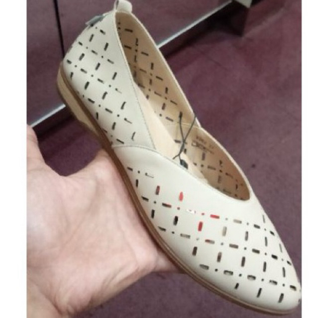 SEPATU WANITA KICKERS ORIGINAL