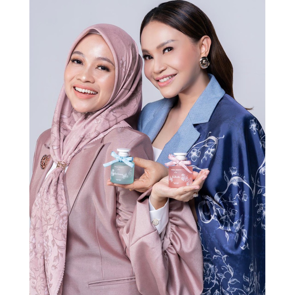 AYU LESTARI - Scarf Ayu Lestari x Parfum Rossa Beauty