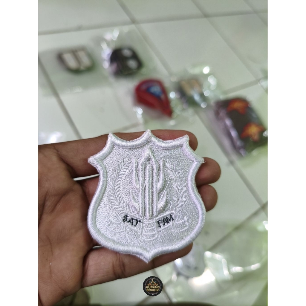 Bordir logo kewenangan satpam timbul putih bisa custom