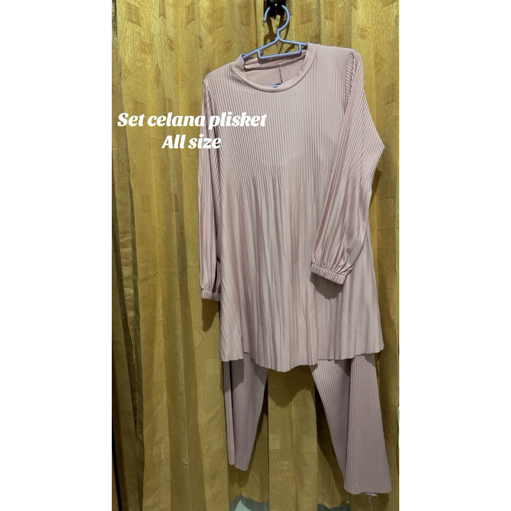 preloved set celana plisket