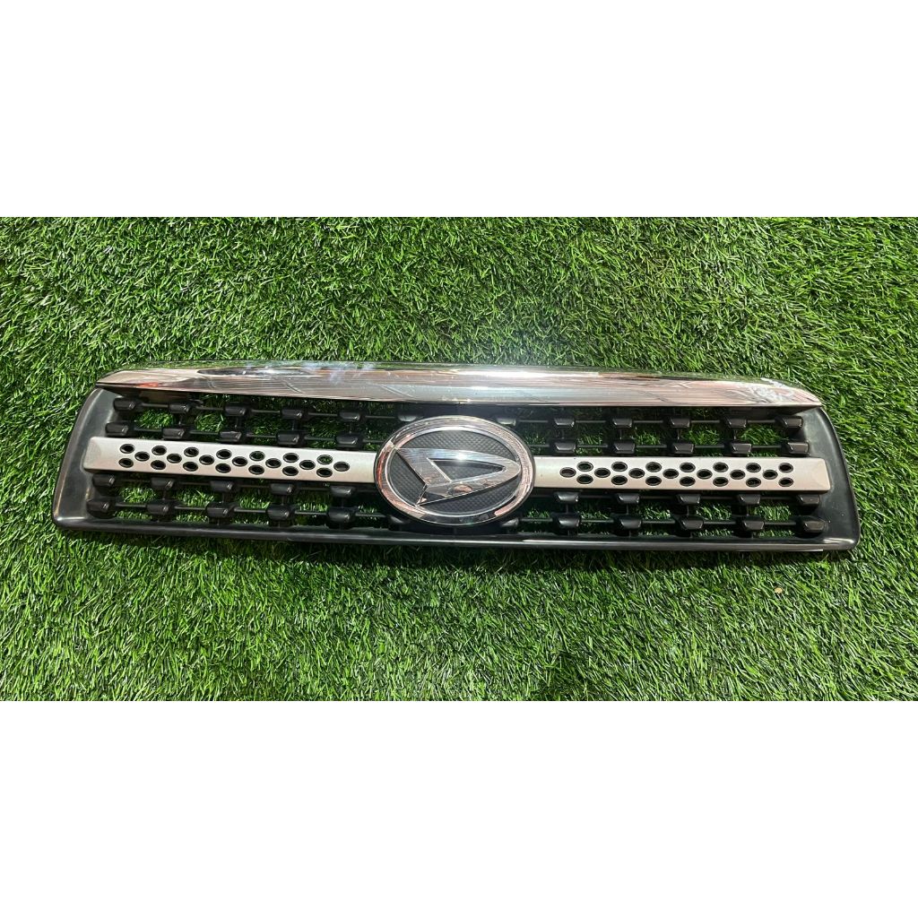Grill Gril bumper depan Daihatsu Terios old lama 2008 - 2013 original second