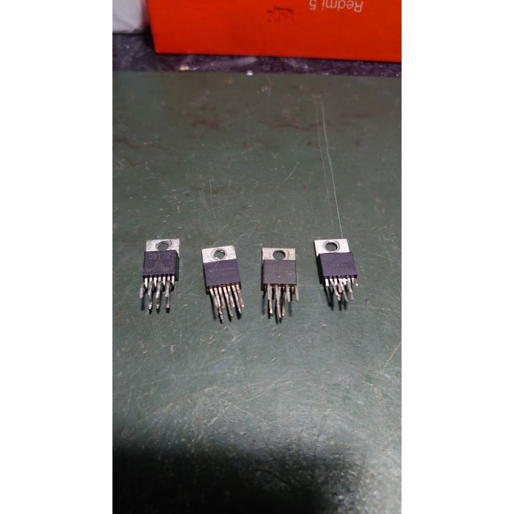 ic vertikal LA78040 ori cabutan