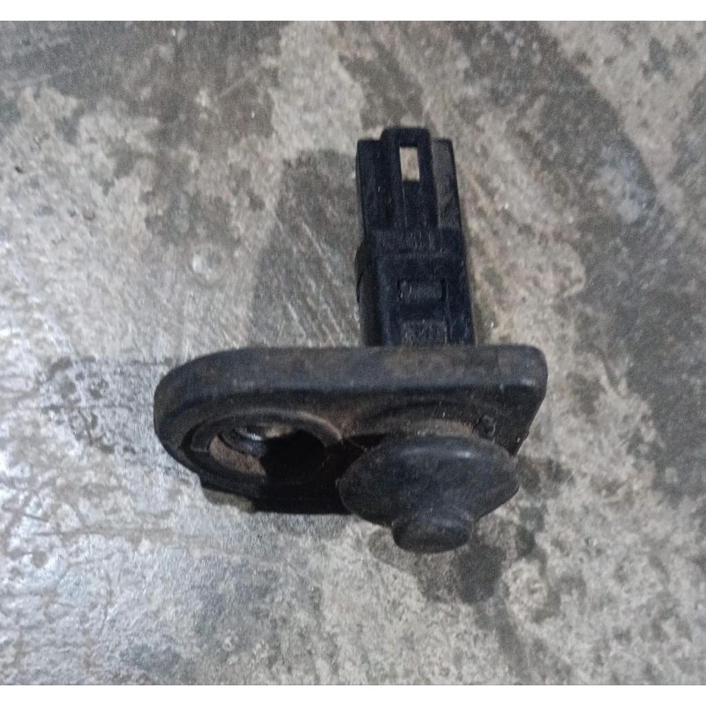 tombol lampu pintu hyundai getz