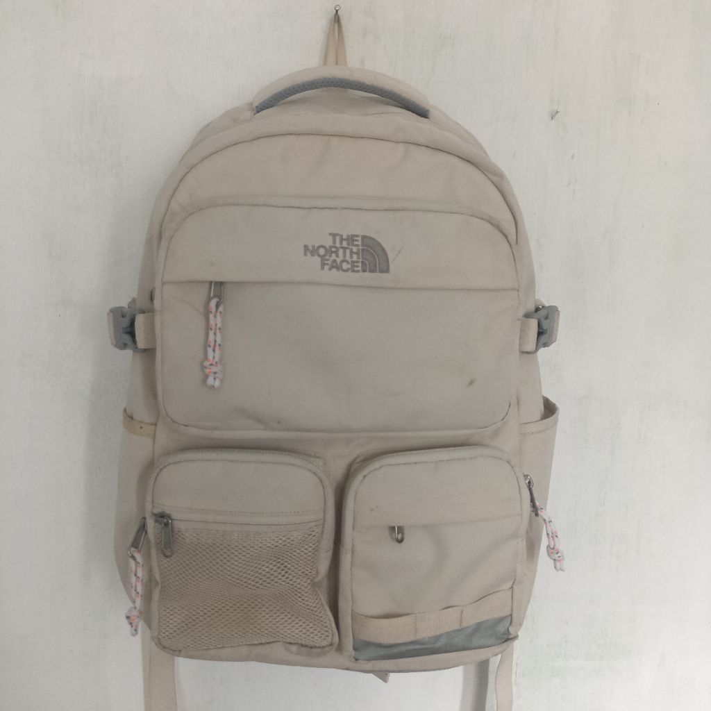 Tas Ransel Backpack The North Face 20 liter_Preloved