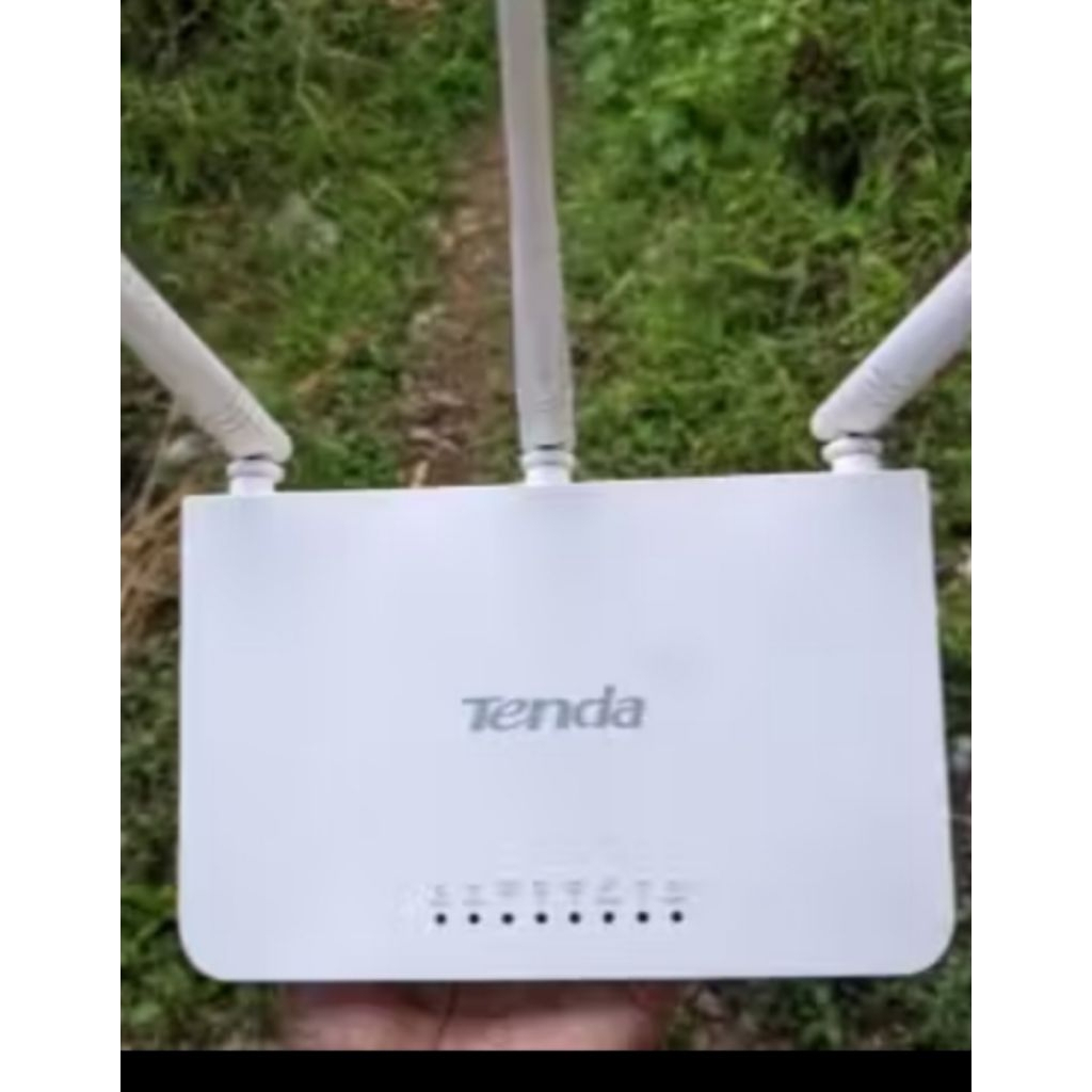 Router tenda f3