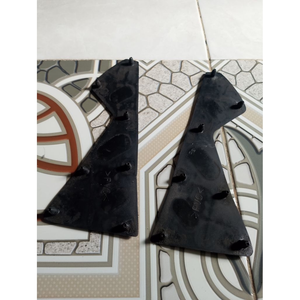 karpet NMAX old original kanan kiri