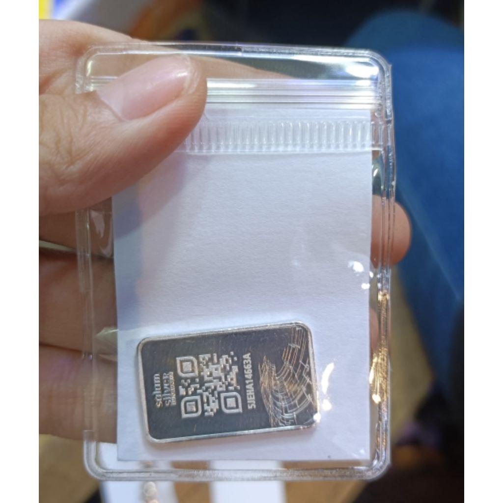 perak antam dan batangan