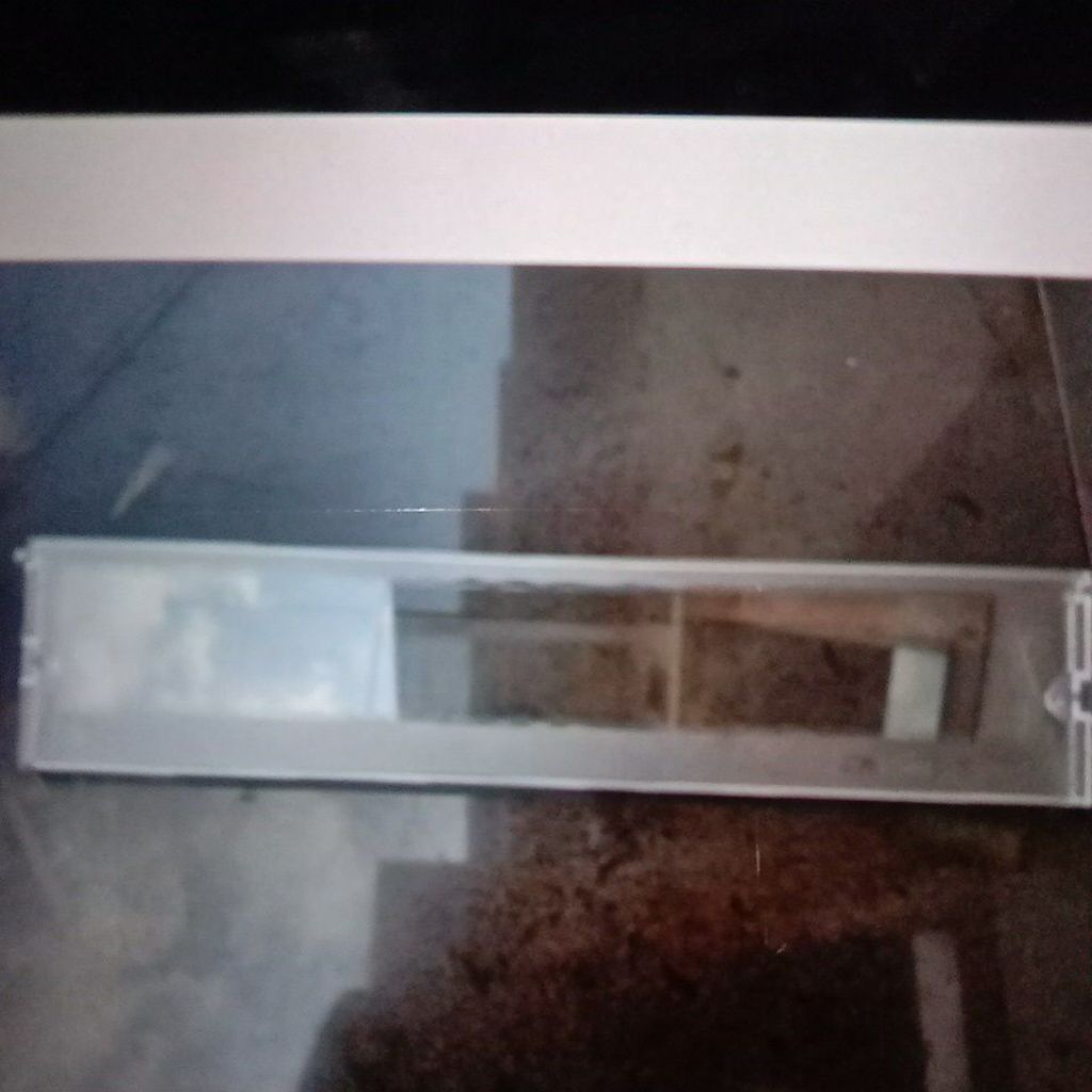 tutup chiller daging kulkas Polytron 2pintu42x9