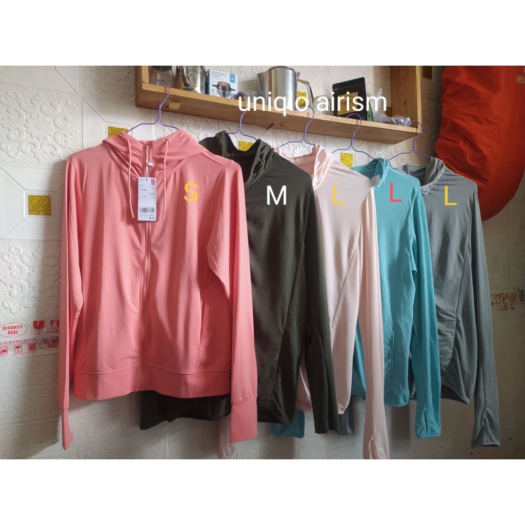 jaket running UNIQLO airism