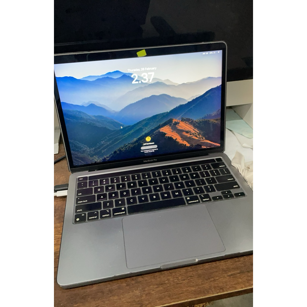 macbook pro m1 ram 16Gb 2Tb SSD