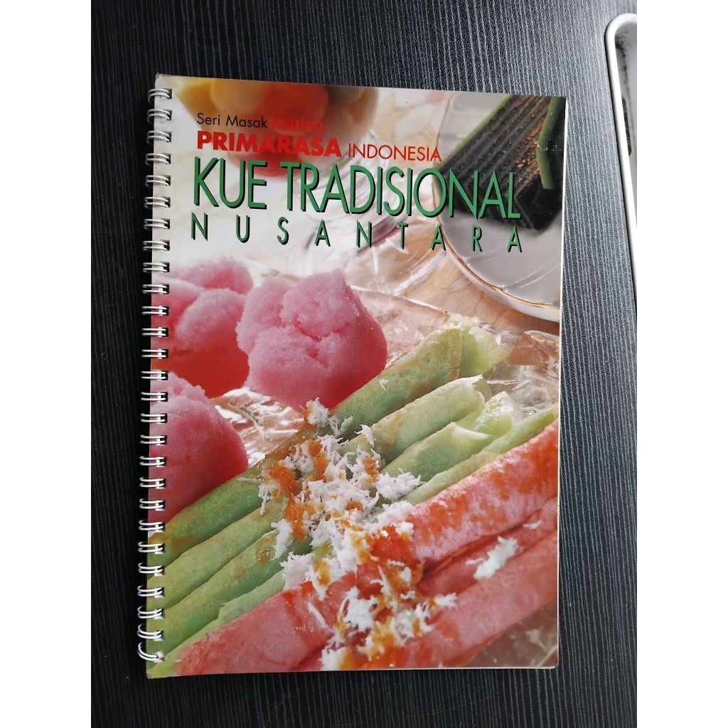 Buku resep masakan Kue Tradisional Nusantara