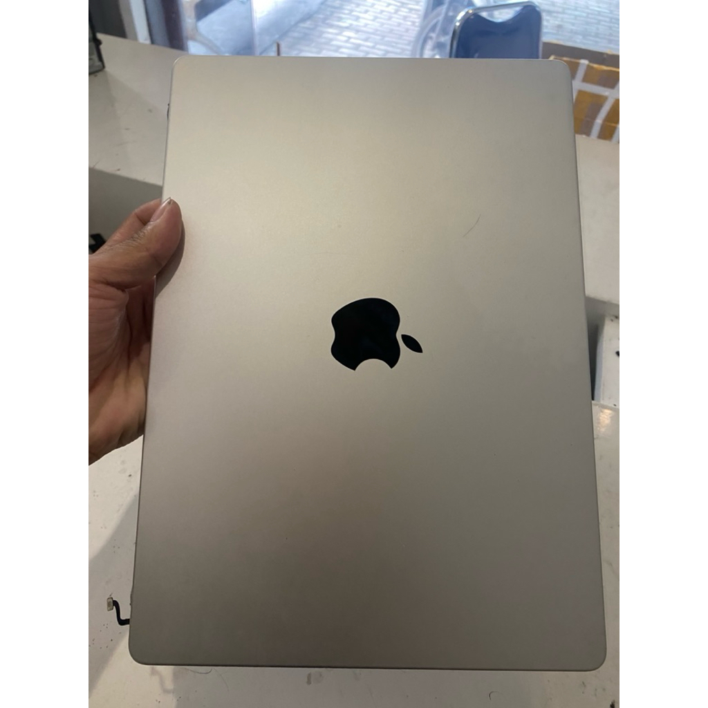LCD MACBOOK A2442 M1 PRO COPOTAN ORIGINAL