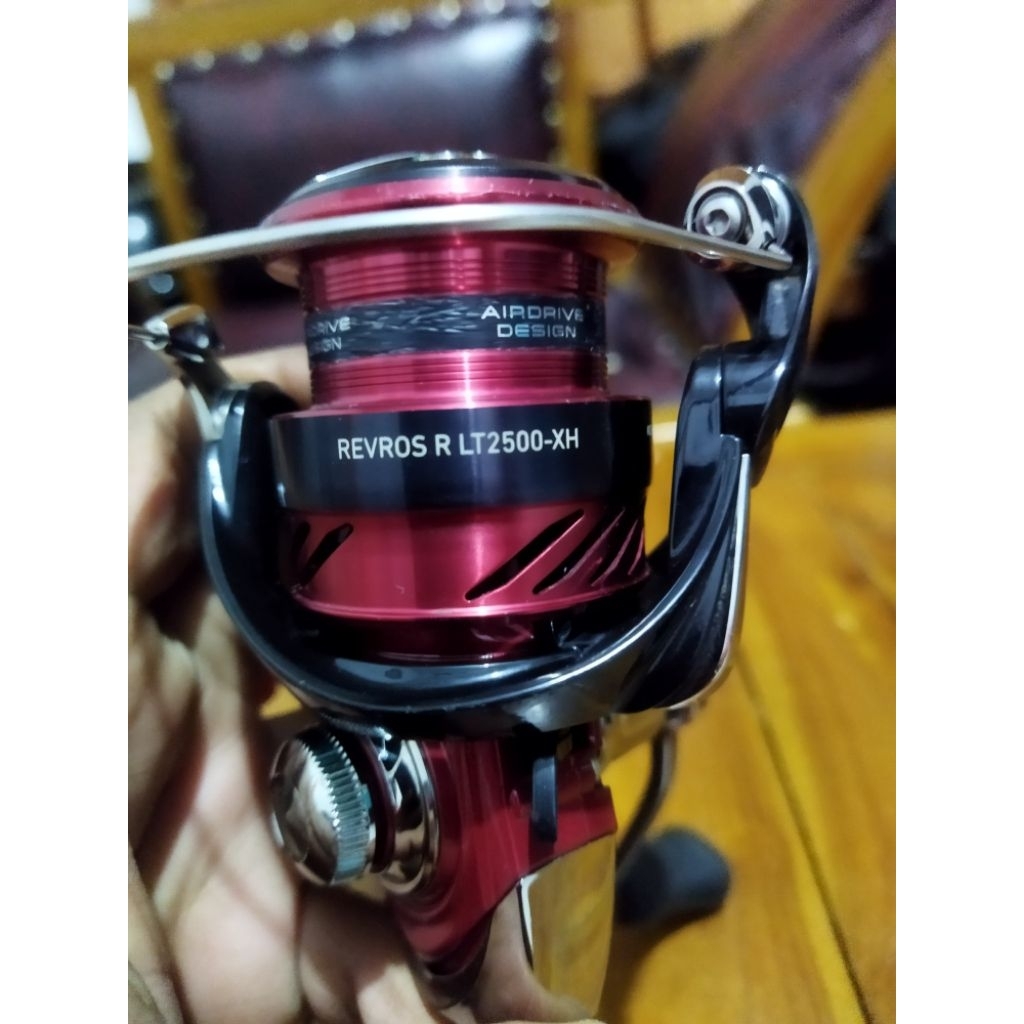 Daiwa Revros R LT2500- XH