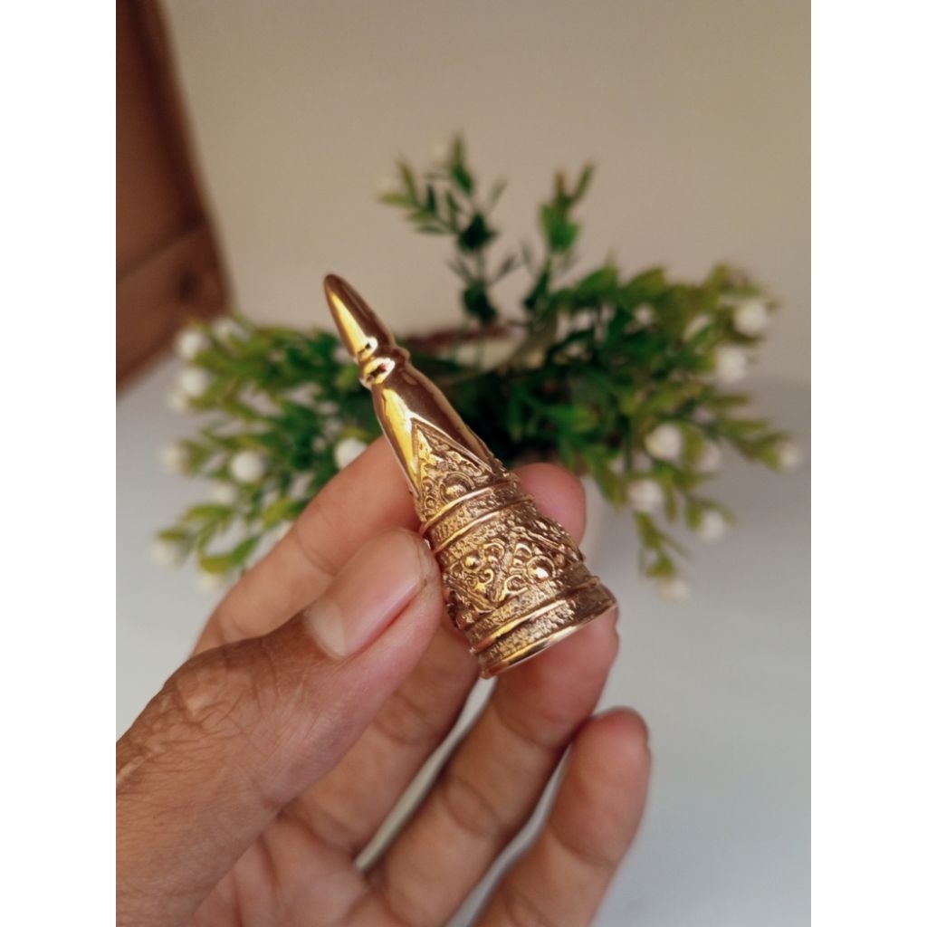 pucukan hiasan ornamen tongkat komando