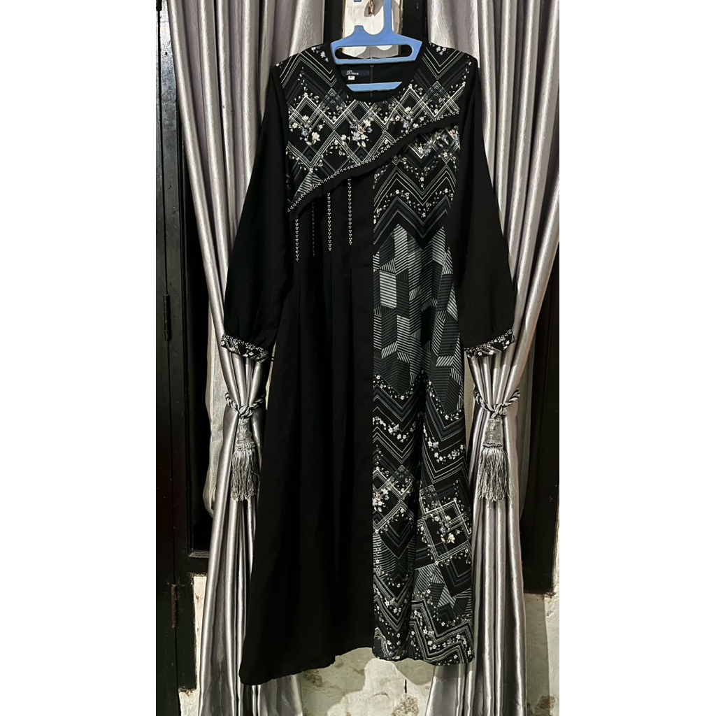 Gamis Hitam pl
