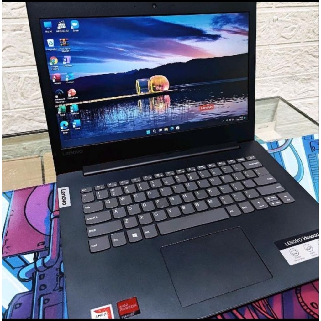 LAPTOP LENOVO 330 AMD A9 RAM 8GB SSD 128GB