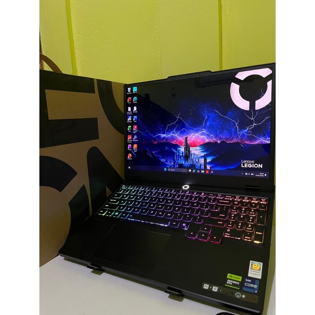 LENOVO LEGION 5 OLED GEN10 RTX 5070 8GB i9-14900HX