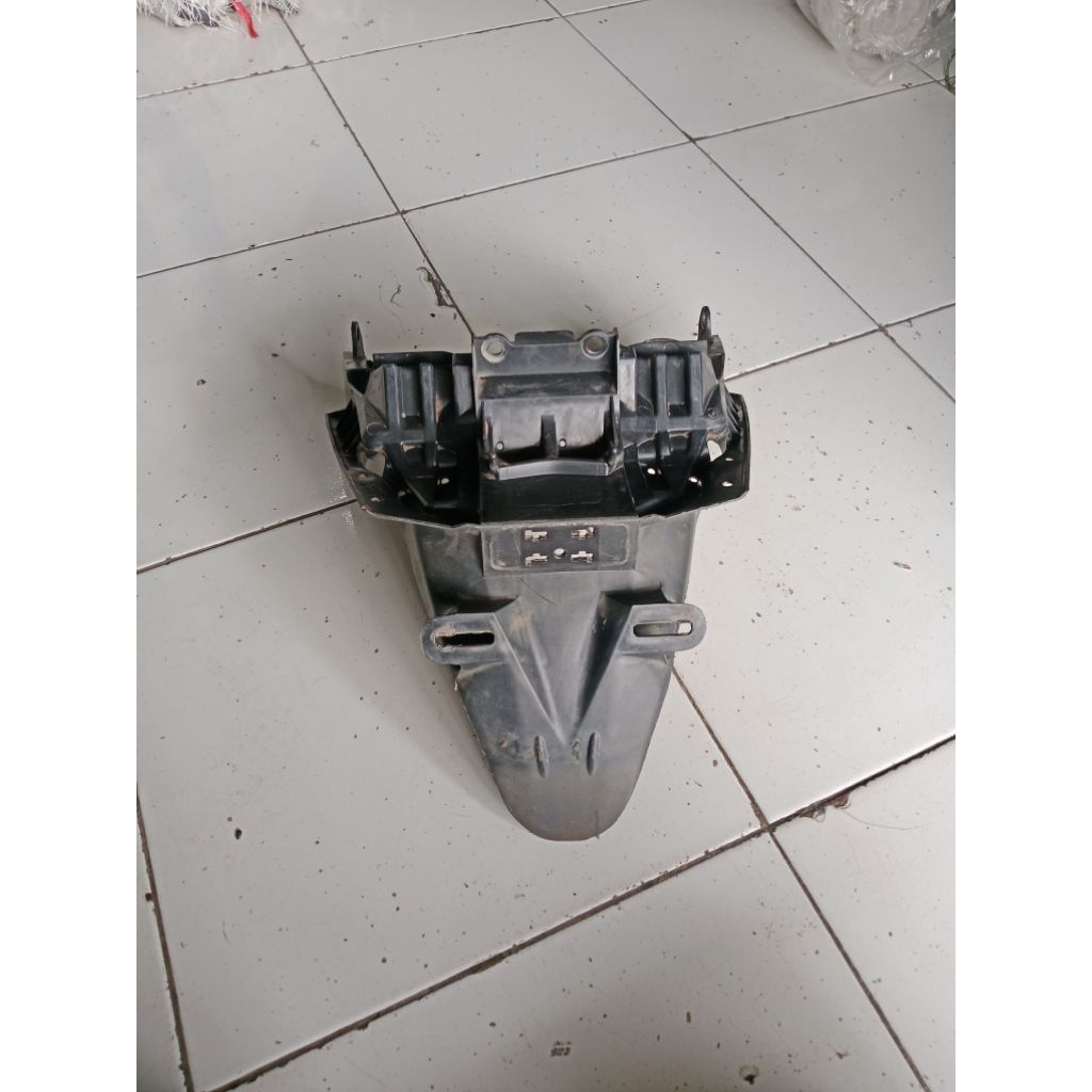 spakbor belakang potongan NMax old tabung bekas original