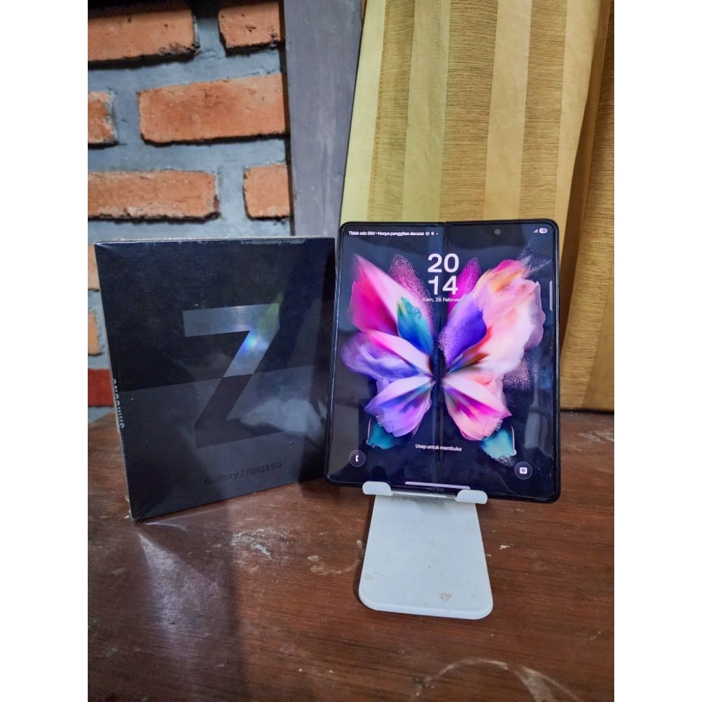 Samsung Z Fold 3