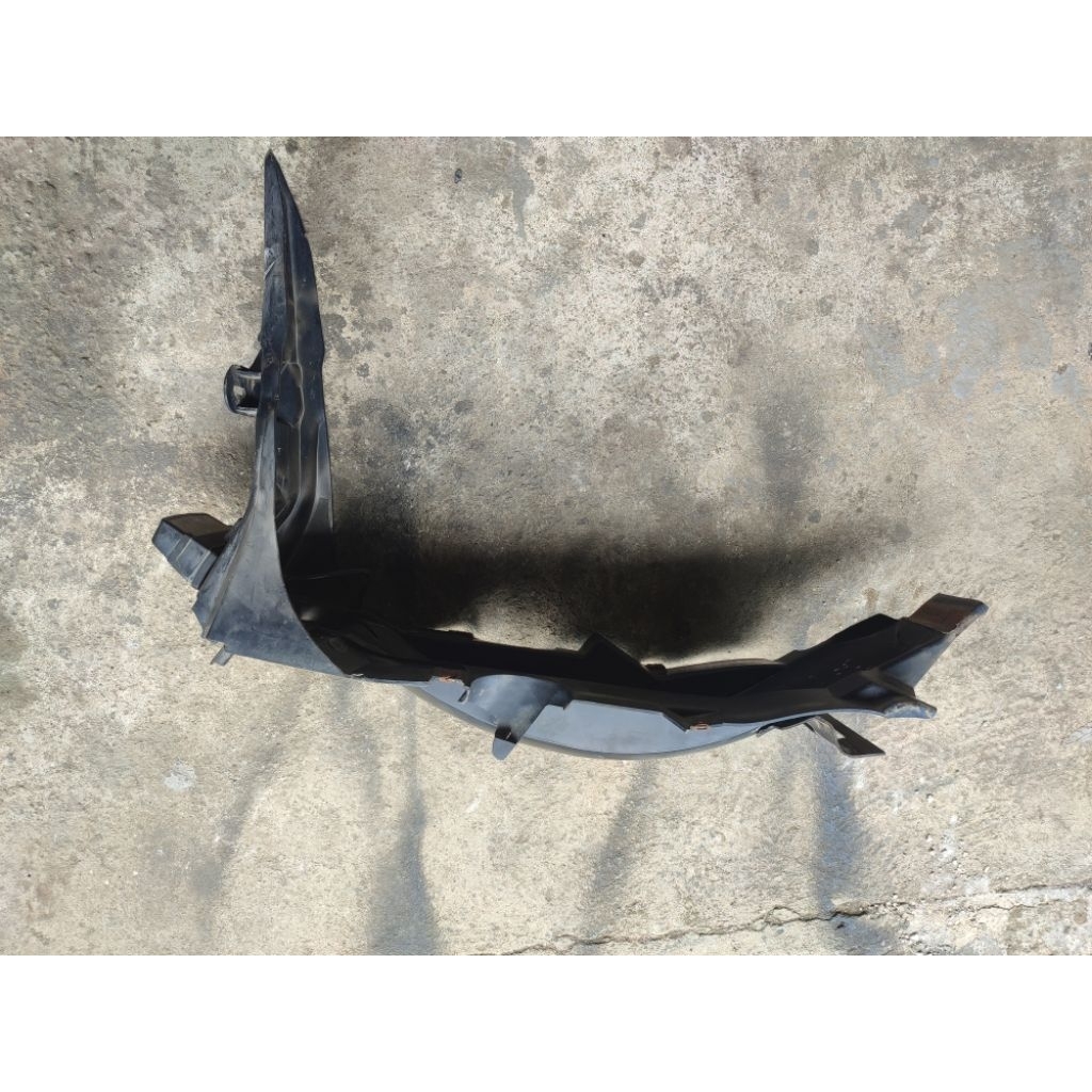 spakbor belakang Shogun 125 FL ori