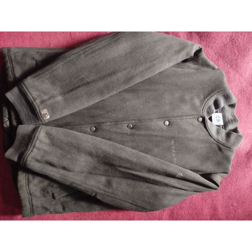 Varsity Majestic Full Woll