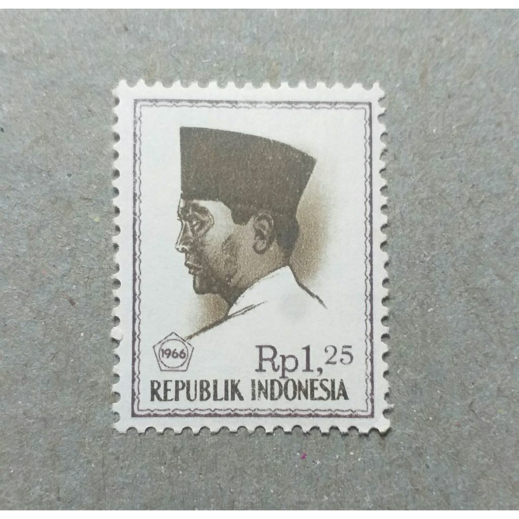 prangko sukarno Rp1.25