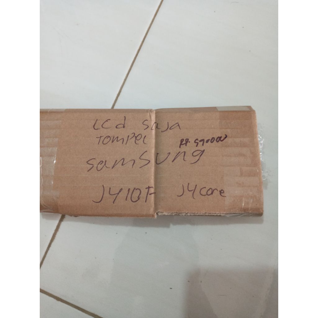 lcd saja hp samsung j4 core j410f minus tompel masih normal
