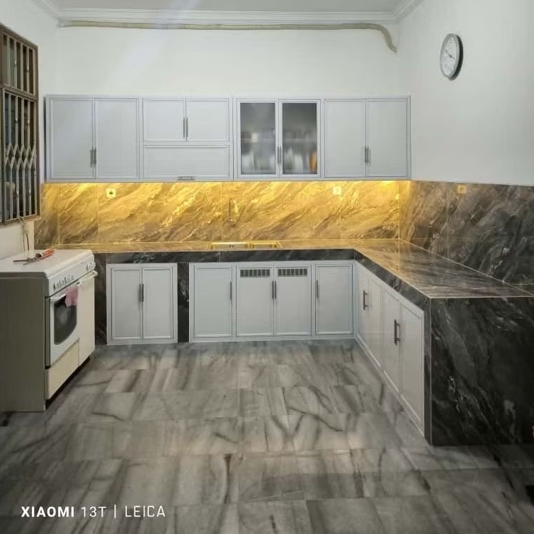 KITCHEN SET ALUMINIUM PUTIH TEBAL/CUSTOM KITCHEN SET ALUMINIUM ANTI RAYAP.