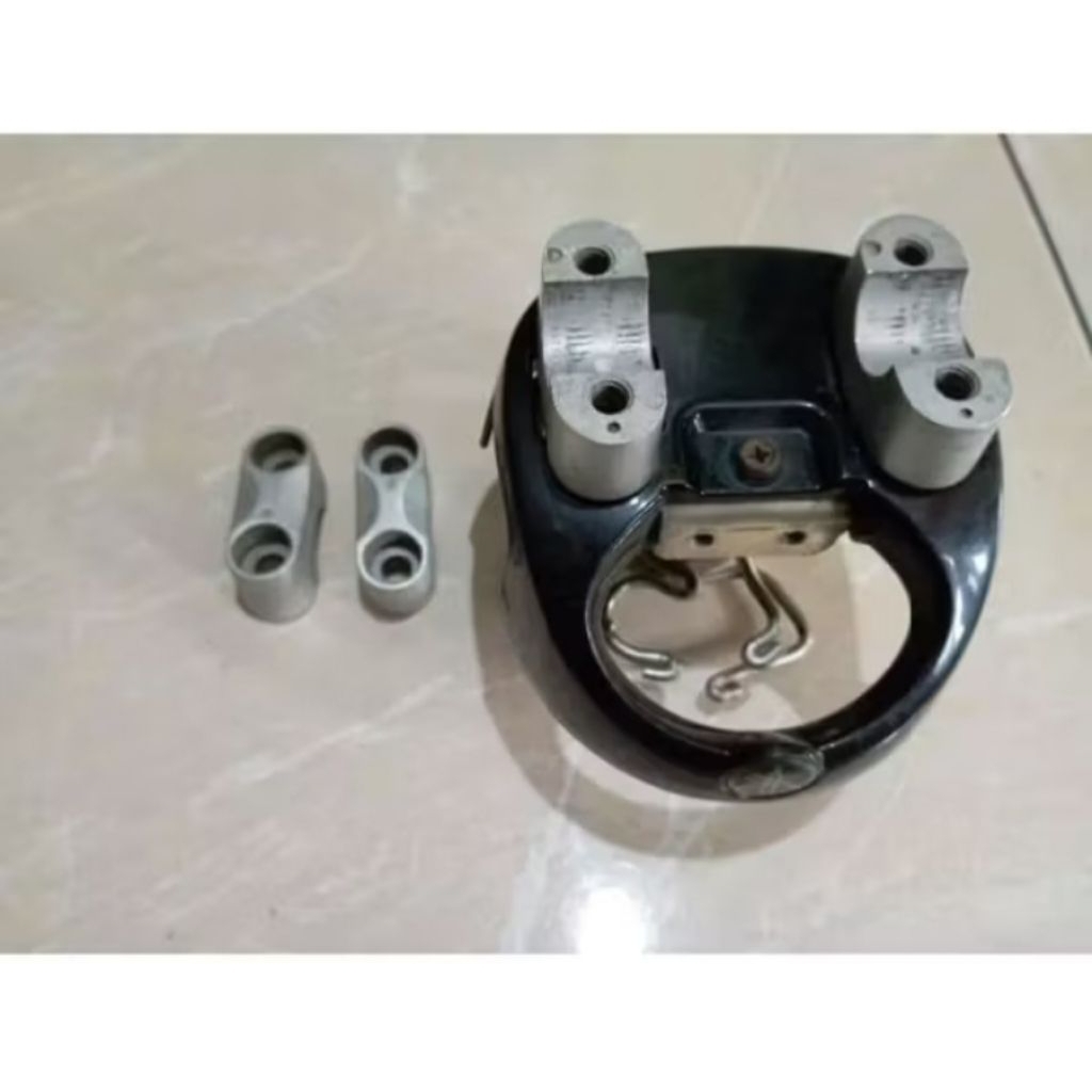 dudukan stang spidometer motor Yamaha Fino fi, Fino karbu cabutan original