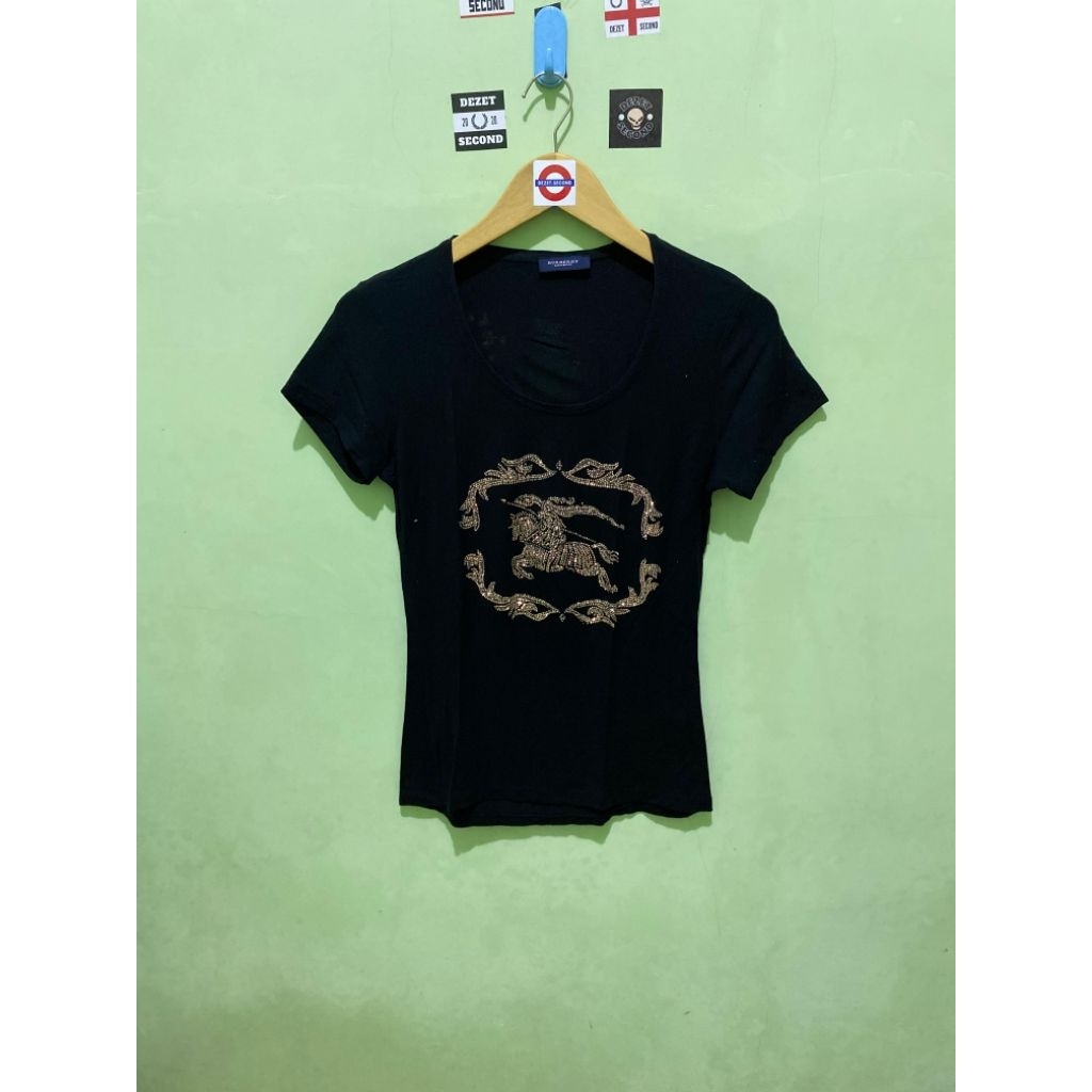 kaos second brand Burberry