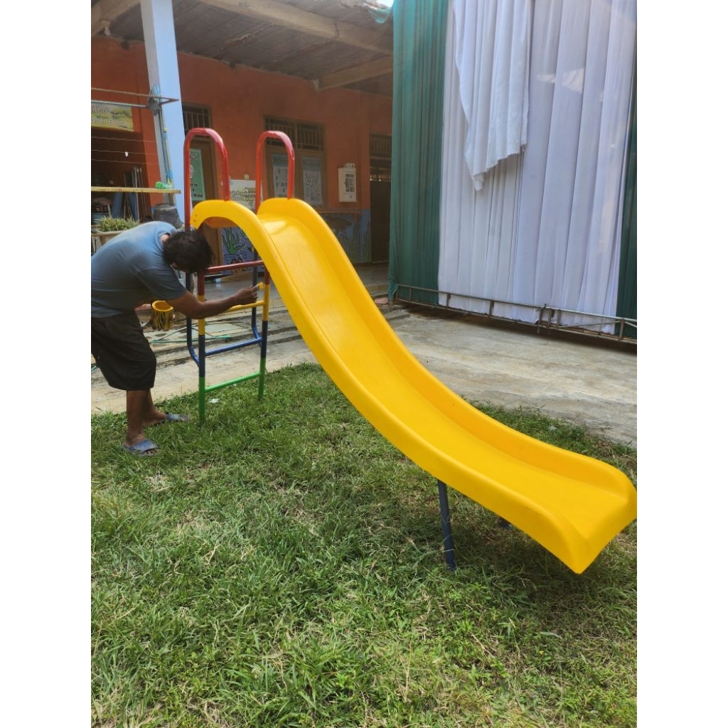 mainan anak perosotan fiber pakai tangga