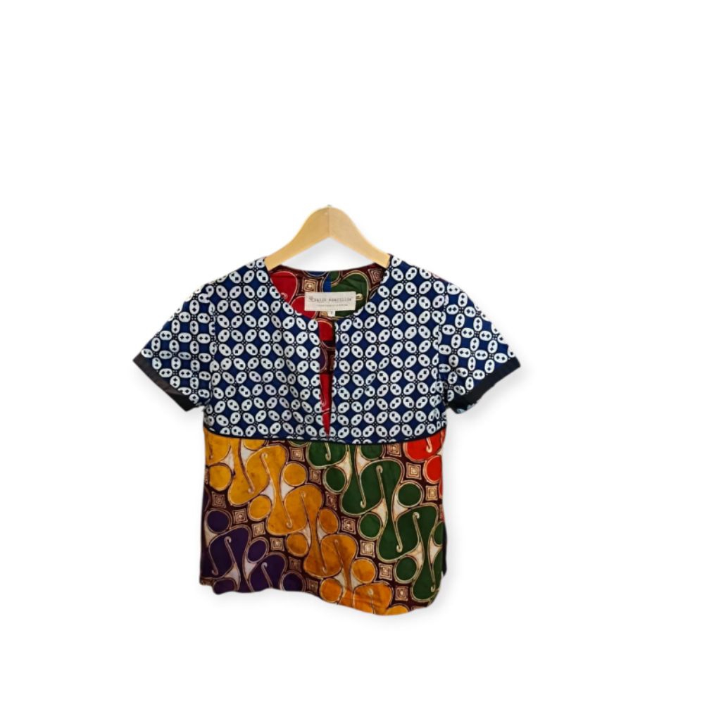 Batik Amarillis Multi Blouse