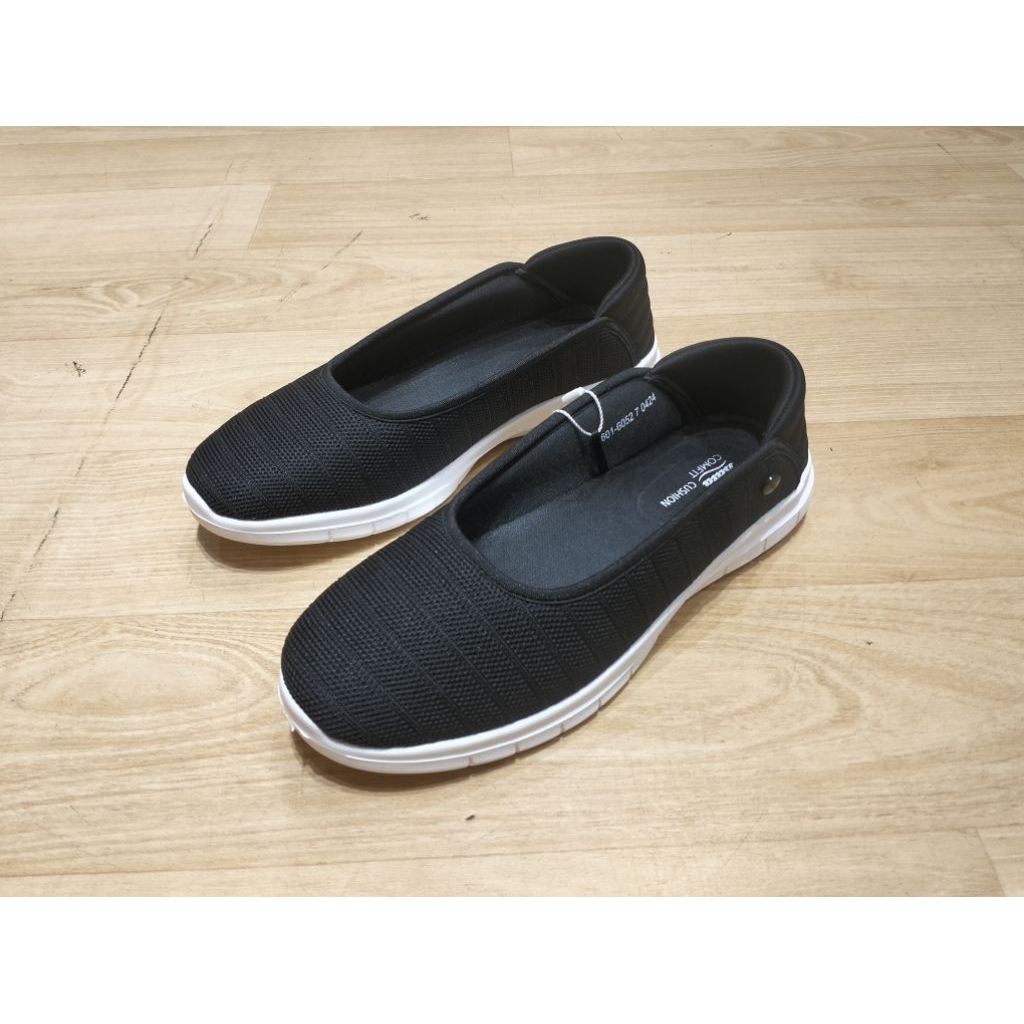 Sepatu Casual Wanita Bata Comfit Terbaru Bahan Rajut Awet dan Ringan Sepatu Slip On Wanita Warna Hit