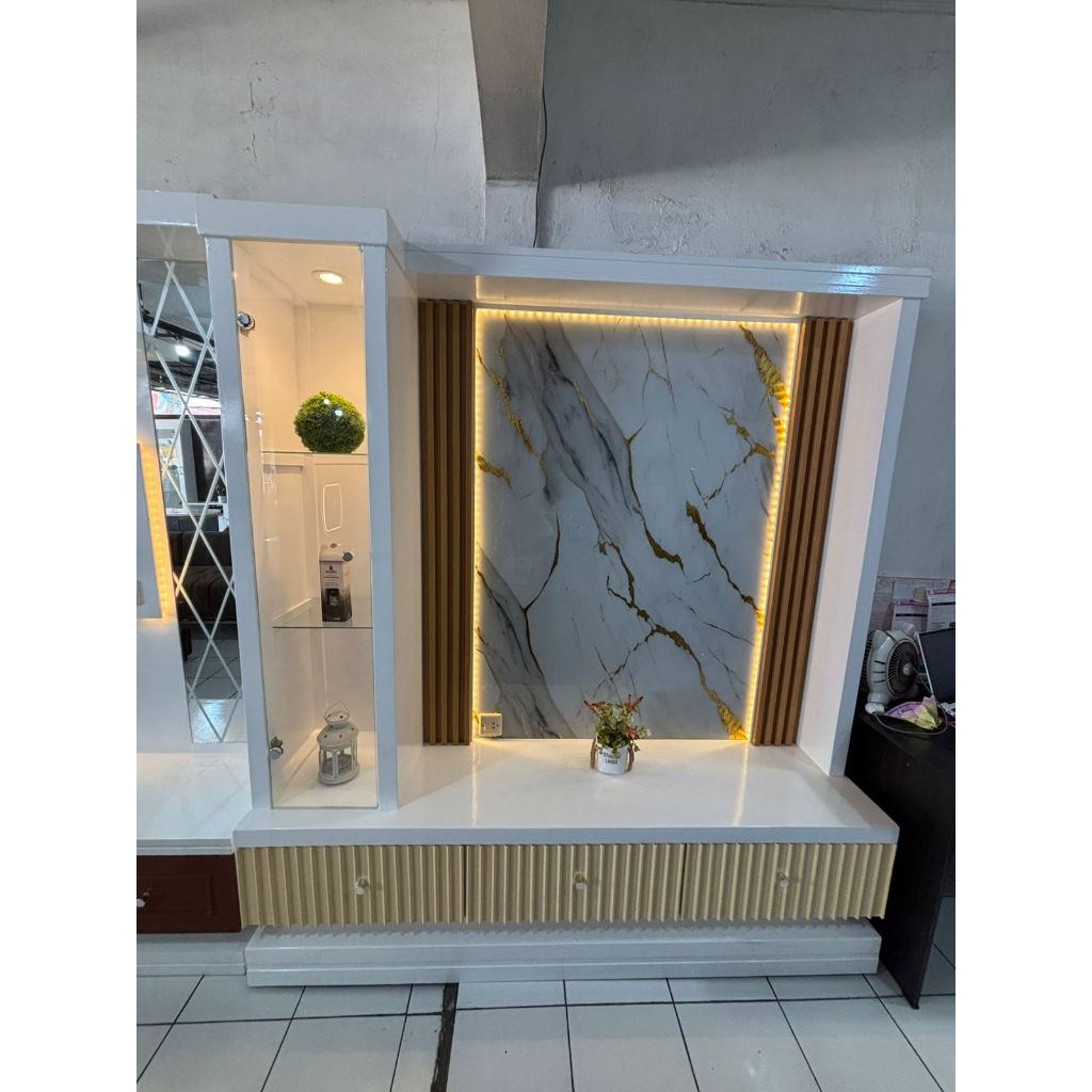 BACKDROP TV LED NADA MOTIF MARMER ELEGAN