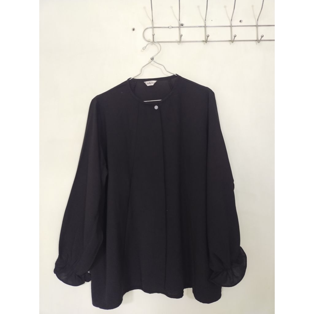 (PRELOVE SALLY.SCARF)-Anona crinkle blouse hitam by sally.scarf