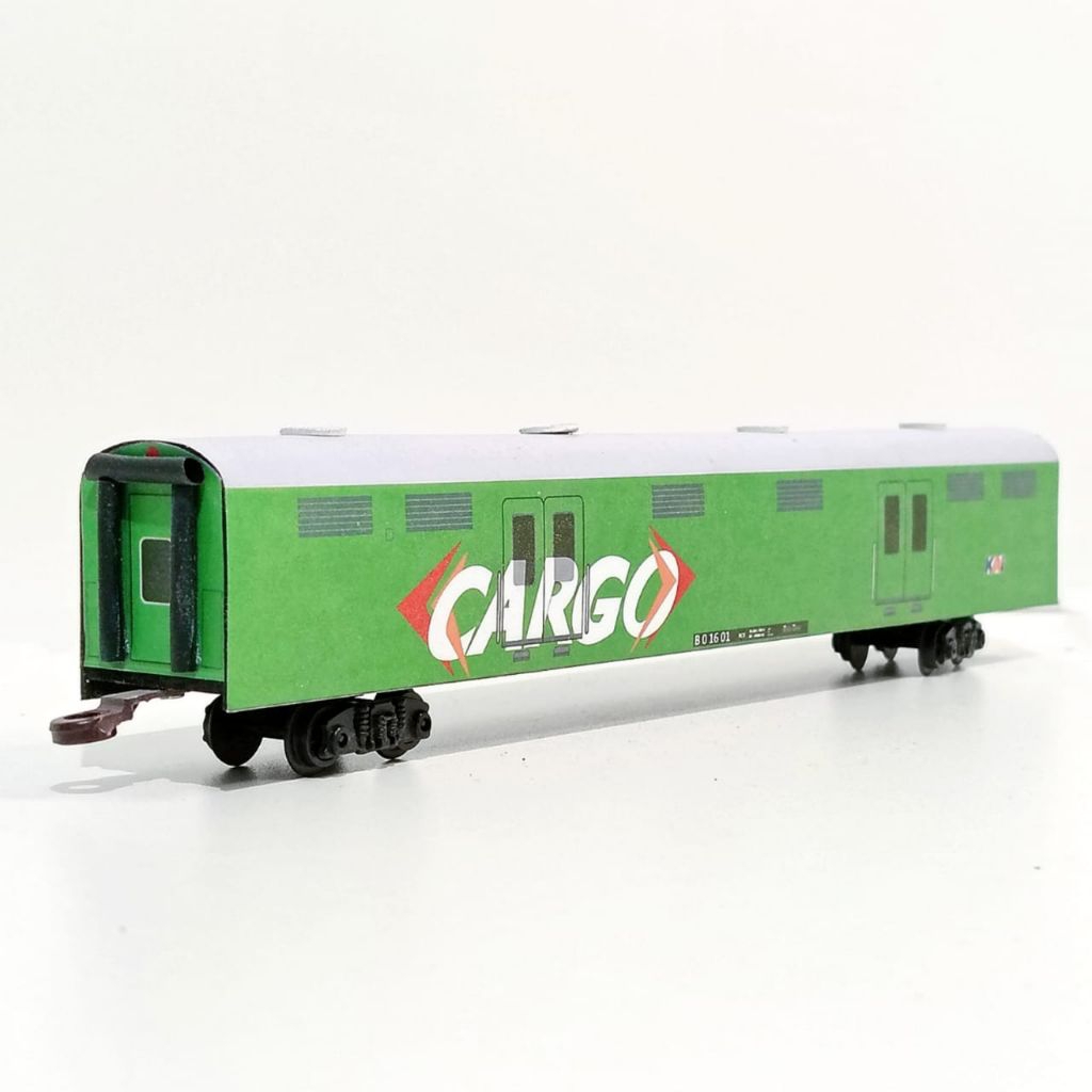 Gerbong miniatur kereta api