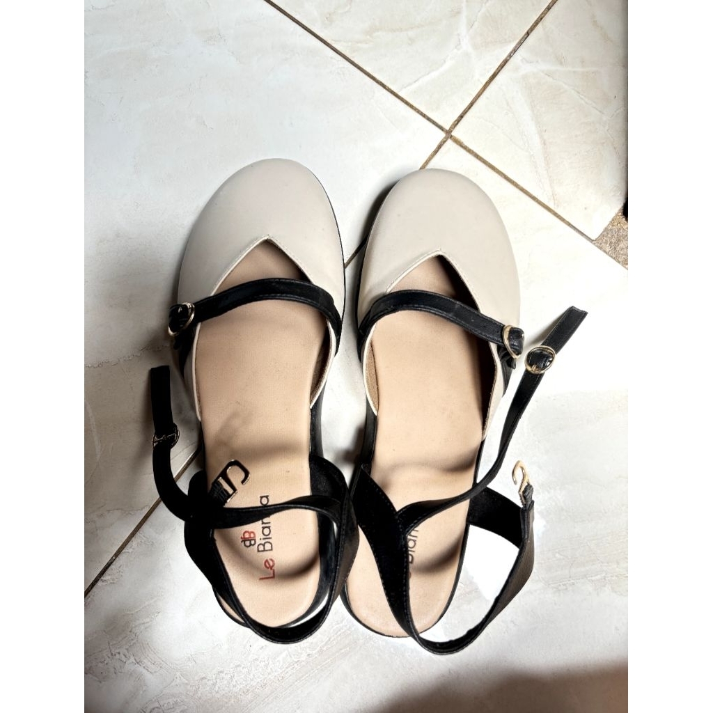 Sandal wanita Le Bianca_uk 40
